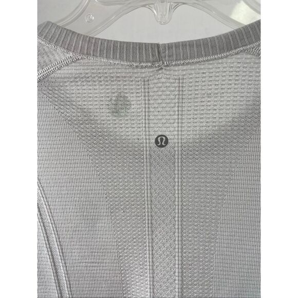 Lululemon Light Gray Long Sleeve Swiftly Tech Size 8 - Picture 3 of 9